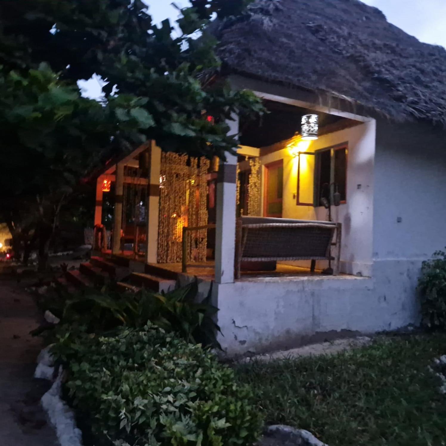 Fontaine Garden Village Bwejuu Kültér fotó